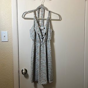 ROMWE BABY BLUE FLOWER DRESS SIZE SMALL (4)